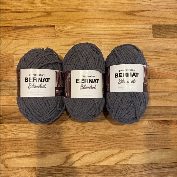 BERNAT Blanket Yarn - Lot of 3 skeins - Picture 2 of 3